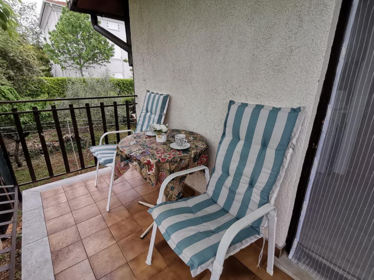Zvonka Apartment *